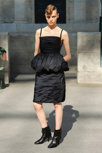 Look 29